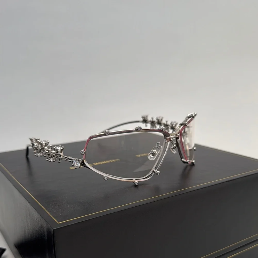 GENTLE MONSTER X D’HEYGERE - Brand New TIARA 02 immaculate! - Picture 4 of 17
